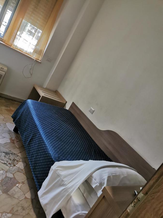 Hotel Bissi Mailand Zimmer foto