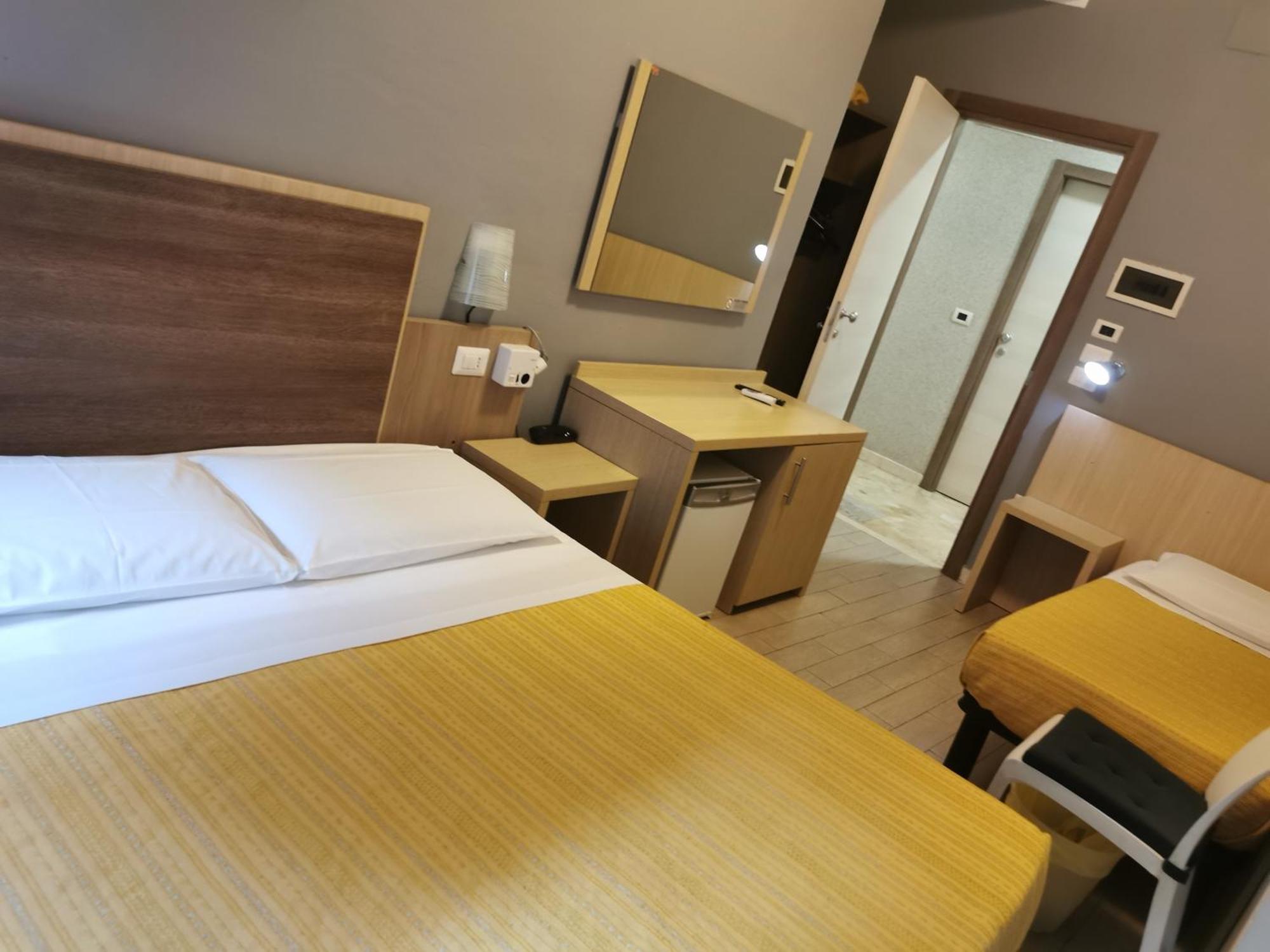 Hotel Bissi Mailand Zimmer foto